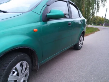 Авто Chevrolet Aveo 2005 № 8177230
