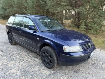 Авто Volkswagen Passat Variant 2001 № 8177259