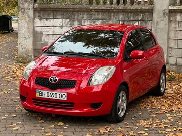Авто Toyota Yaris 2006 № 8177470