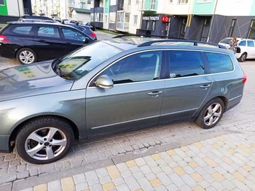 Авто Volkswagen Passat Variant 2006 № 8177484