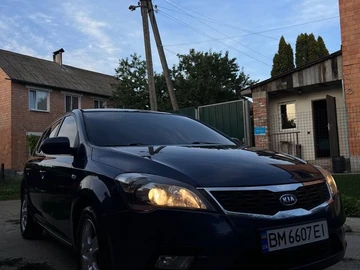 Авто KIA Cee X27 D 2010 № 8177511