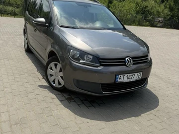 Авто Volkswagen Touran 2011 № 8177532