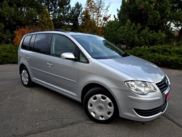 Авто Volkswagen Touran 2009 № 8177993