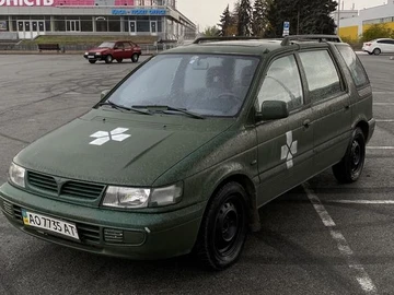 Авто Mitsubishi Space Wagon 1994 № 8178015
