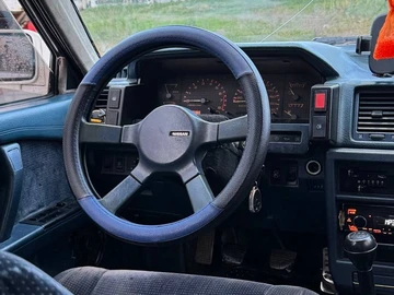 Авто Nissan Bluebird 1988 № 8178031