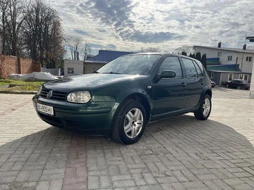 Авто Volkswagen Golf 2000 № 8178189
