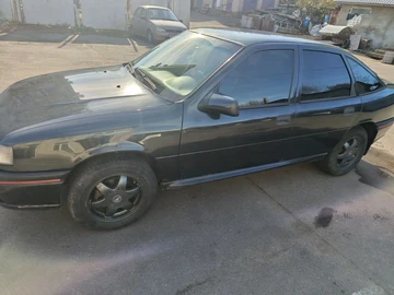 Авто Opel Vectra 1995 № 8178712