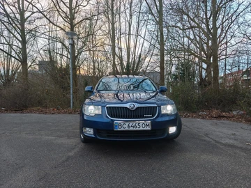 Авто Skoda Superb 2012 № 8179053