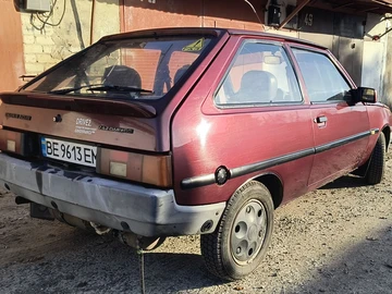 Авто ЗАЗ Таврия 2004 № 8179096