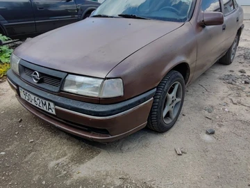 Авто Opel Vectra 1993 № 8179185