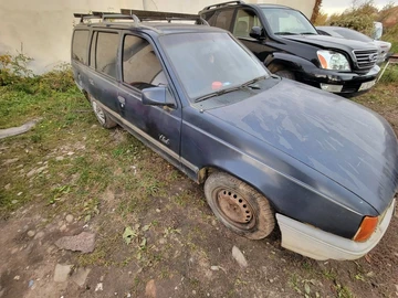 Авто Opel Kadett 1988 № 8179302