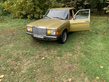 Авто Mercedes 230 1976 № 8179464