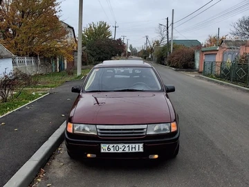 Авто Opel Vectra 1991 № 8179599