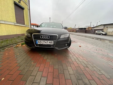Авто Audi A4 2011 № 8179608