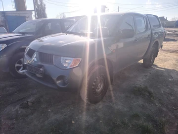 Авто Mitsubishi L 200 2007 № 8179623