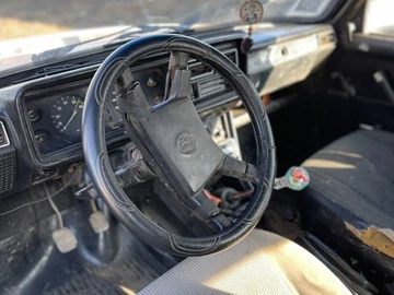 Авто ВАЗ 2107 1989 № 8179935
