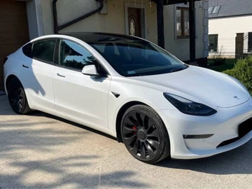 Авто Tesla Model 3 2021 № 8179969