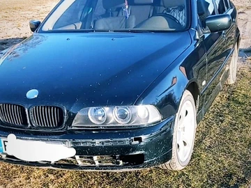 Авто BMW M5 2002 № 8180029