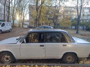 Авто ВАЗ 2105 1990 № 8180170