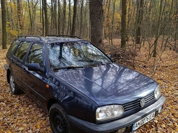 Авто Volkswagen Golf 1994 № 8180185