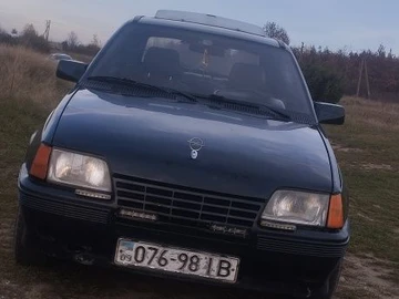 Авто Opel Kadett 1987 № 8180213