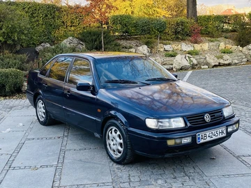 Авто Volkswagen Passat Sedan 1994 № 8180378