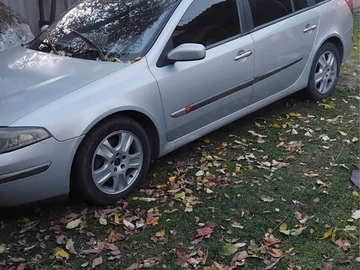 Авто Renault Laguna 2001 № 8180471