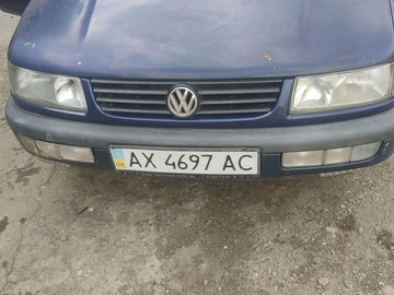 Авто Volkswagen Passat Variant 1994 № 8180477