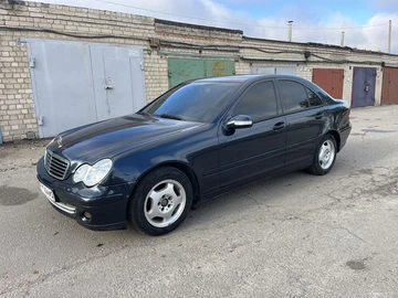 Авто Mercedes C Серия 2004 № 8180622