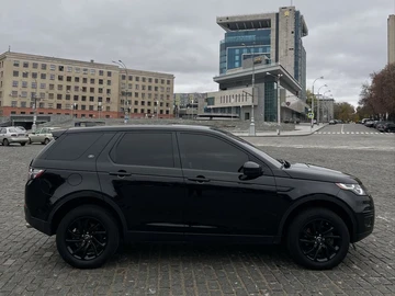 Авто Land Rover Discovery 2019 № 8180634