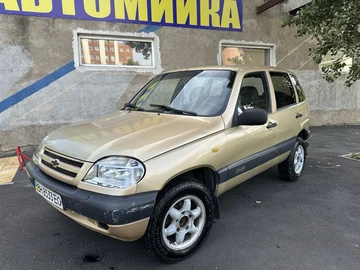 Авто Chevrolet Niva 2004 № 8180900