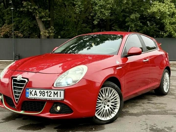 Авто Alfa Romeo Giulietta 2010 № 8181104