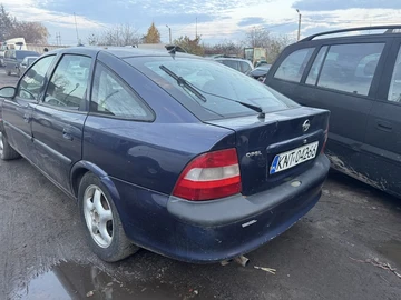 Авто Opel Vectra 1998 № 8181243