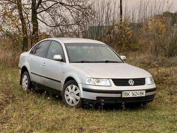 Авто Volkswagen Passat Sedan 2000 № 8181568