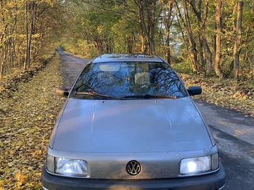 Авто Volkswagen Passat Sedan 1991 № 8181600
