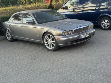 Авто Jaguar Xj8 2006 № 8181606