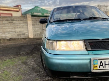 Авто ВАЗ 21101 1999 № 8181611