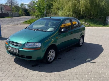 Авто Chevrolet Aveo 2004 № 8181612