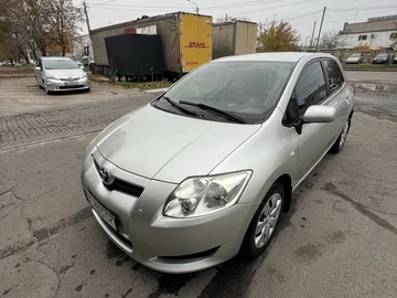 Авто Toyota Auris 2007 № 8181724