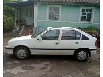 Авто Opel Kadett 1986 № 8181794