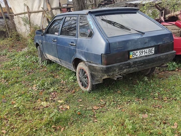 Авто ВАЗ 2109 1989 № 8182077