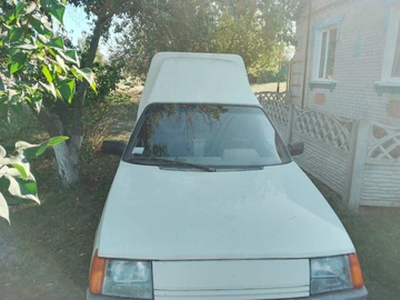 Авто ЗАЗ Таврия 2004 № 8182100