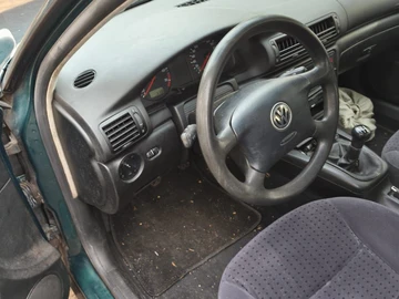 Авто Volkswagen Passat Variant 1999 № 8182219