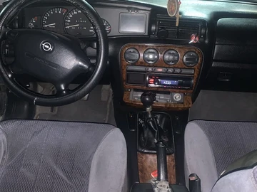 Авто Opel Omega 1996 № 8182312