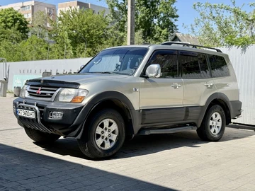 Авто Mitsubishi Pajero 2001 № 8182321