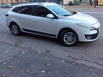 Авто Renault Megane 2013 № 8182456
