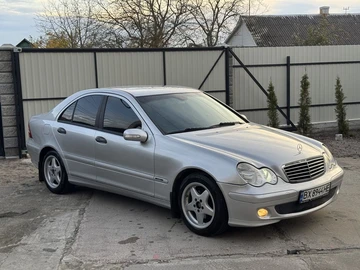 Авто Mercedes C Серия 2004 № 8182605