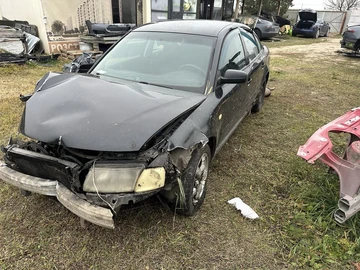 Авто Volkswagen Passat Sedan 1998 № 8182611