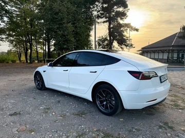 Авто Tesla Model 3 2022 № 8182737