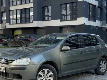 Авто Volkswagen Golf 2004 № 8183117